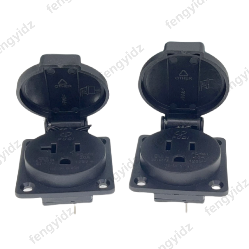 Noir 125V 15A 20A IP44 CE amér - Outdoor Power Receptacle avis et prix