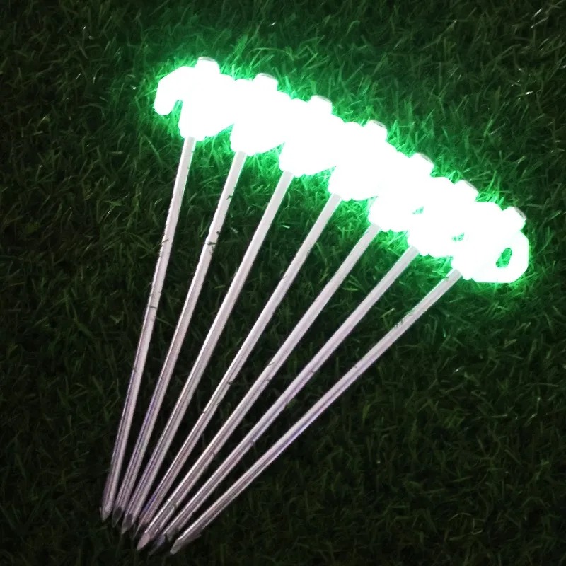 Piquets de tente lumineux qui  - Outdoor Power Stake avis et prix
